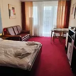 Prywatny W Diva Apartment *